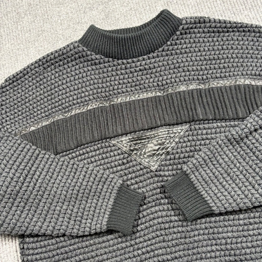 Avenues Street Scene Vintage Mens Large Grey Textured Knit Leather Patch Sweater